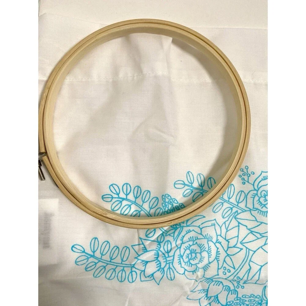 VTG Floral Fantasy Pillow Case Kit 2 Pillow Cases Stamped Embroidery Floss Hoop
